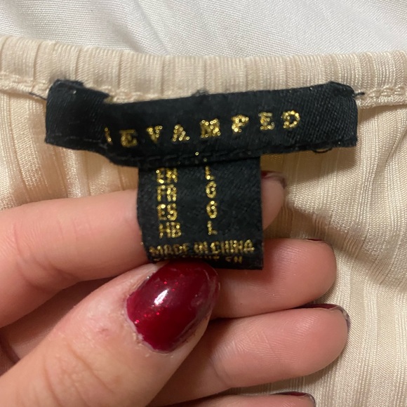 🤍5/40 front tie crop top - Picture 2 of 3